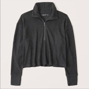 Abercrombie half zipped rib sweater size XS